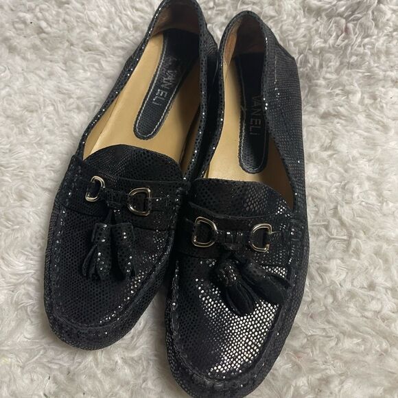 Vaneli leather patent reptile print Black Loafers with Tassel accent.SZ9.5M - Picture 1 of 10